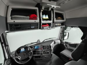 cabine-camion-vue-cockpit